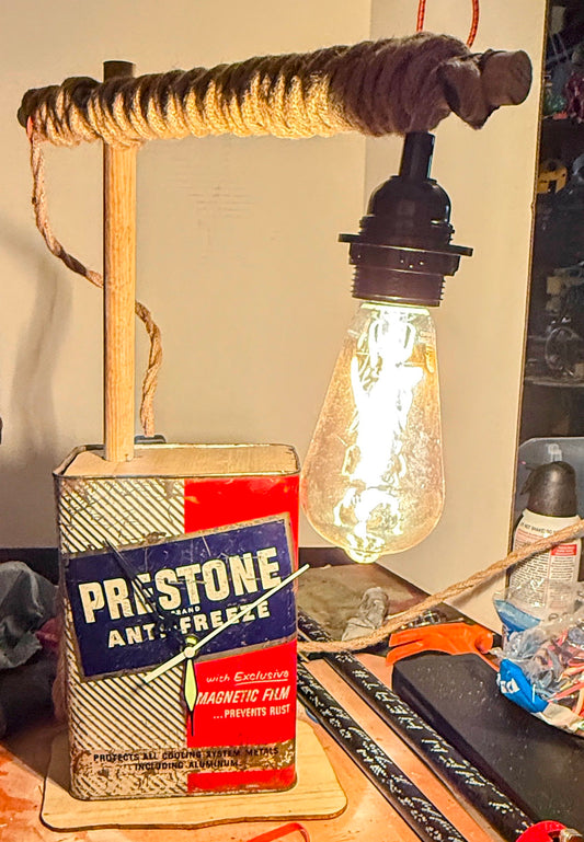 Anti-Time Freeze (Clock and Light)